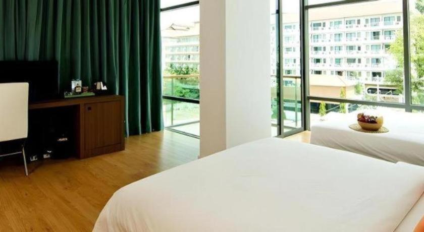 Seven Zea Chic Hotel Pattaya Buitenkant foto